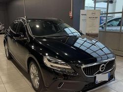 Usata 2018 Volvo V40 CC Business Edition Station wagon | 12.000 € (Buon prezzo)