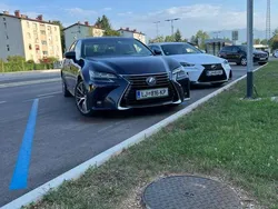 Usata 2016 Lexus GS450H Luxury Line Tre volumi | 23.500 €
