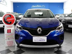 Nessuno(met.) Usata 2022 Renault Captur Zen SUV | 16.900 € (Buon prezzo)