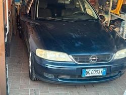 Nero Usata 2000 Opel Vectra Station wagon | 1500 €