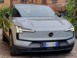 Usata 2024 Volvo EX30 Plus SUV | 31.700 € (Buon prezzo)