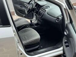 Usata 2013 Fiat Grande Punto Due volumi | 4000 € (Buon prezzo)