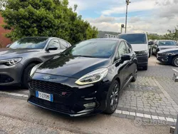 Nero Usata 2018 Ford Fiesta ST-Line Due volumi | 11.990 € (Buon prezzo)