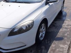 Usata 2015 Volvo V40 Station wagon | 6300 € (Buon prezzo)