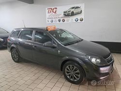 Grigio Usata 2010 Opel Astra Station wagon | 3500 €