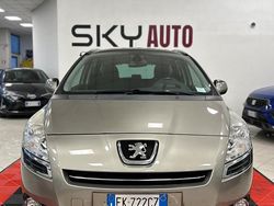 Beige Usata 2011 Peugeot 5008 Allure Monovolume | 4990 € (Buon prezzo)