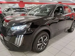 Nero Nuova 2025 Peugeot 2008 Style SUV | 20.400 € (Buon prezzo)