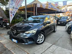 Grigio Usata 2022 Renault Clio V Techno Tre volumi | 12.890 € (Buon prezzo)