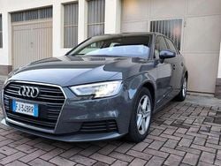 Grigio Usata 2017 Audi A3 Business Tre volumi | 12.900 € (Buon prezzo)
