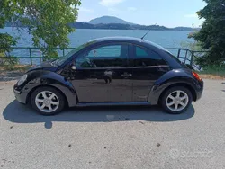 Nero Usata 2009 VW Beetle Tre volumi | 3900 € (Buon prezzo)