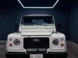 Bianco Usata 1986 Land Rover Defender SUV | 24.900 €