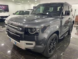 Grigio Usata 2021 Land Rover Defender Dynamic SUV | 49.990 € (Ottimo prezzo)