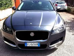 Argento Usata 2017 Jaguar XF Business Edition Tre volumi | 16.390 € (Cara)