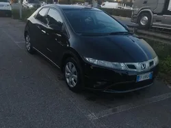 Usata 2011 Honda Civic Tre volumi | 3700 € (Buon prezzo)