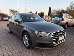 Grigio Usata 2019 Audi A3 Ambiente Tre volumi | 18.800 € (Buon prezzo)