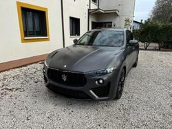 Grigio Usata 2021 Maserati Levante SUV | 39.500 € (Ottimo prezzo)