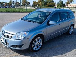 Usata 2007 Opel Astra Station wagon | 1300 € (Buon prezzo)