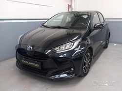 Nero Usata 2021 Toyota Yaris Hybrid Trend Tre volumi | 16.900 € (Buon prezzo)