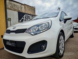 Bianco Usata 2013 Kia Rio EX Tre volumi | 5499 € (Buon prezzo)
