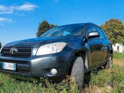 Grigio Usata 2006 Toyota RAV4 SUV | 5500 € (Buon prezzo)