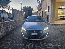 Grigio Usata 2021 Peugeot 208 GT Due volumi | 14.500 € (Buon prezzo)
