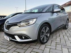 Argento(met.) Usata 2017 Renault Scénic IV Intens Monovolume | 10.990 € (Buon prezzo)
