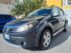 Grigio Usata 2012 Dacia Sandero Stepway Due volumi | 3500 € (Cara)