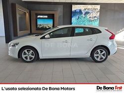 Other Usata 2015 Volvo V40 Momentum Tre volumi | 10.990 € (Molto cara)