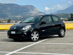 Nero Usata 2012 Renault Clio IV Tre volumi | 2200 € (Ottimo prezzo)