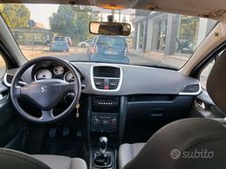 Grigio Usata 2011 Peugeot 207 Tre volumi | 3990 €
