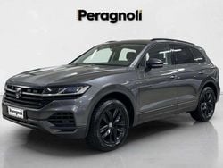 Grigio scuro Usata 2020 VW Touareg Style SUV | 32.900 € (Super prezzo)