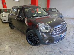 Giallo(met.) Usata 2014 Mini Cooper D Countryman SUV | 6290 € (Buon prezzo)