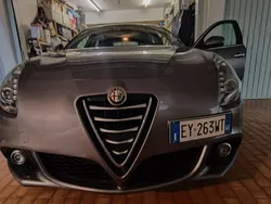 Usata 2015 Alfa Romeo Giulietta Due volumi | 11.000 € (Molto cara)