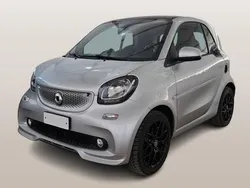 Argento Usata 2019 Smart ForTwo Coupé Superpassion Coupé | 13.900 € (Buon prezzo)