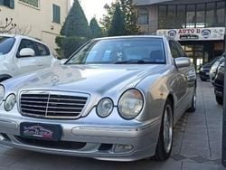 Argento Usata 2000 Mercedes 200 Avantgarde | 9900 € (Molto cara)