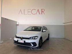 Bianco Usata 2022 VW Polo Life Tre volumi | 16.500 € (Buon prezzo)