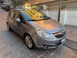 Grigio Usata 2009 Opel Corsa Enjoy Due volumi | 3950 € (Buon prezzo)