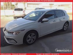 Bianco Usata 2021 VW Golf VIII Style Tre volumi | 17.900 € (Ottimo prezzo)
