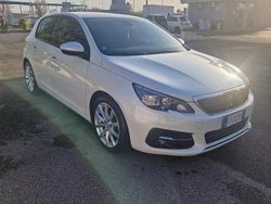 Bianco Usata 2019 Peugeot 308 Tre volumi | 12.000 € (Buon prezzo)