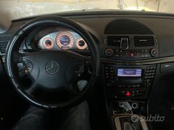 Usata 2003 Mercedes 220 Avantgarde Tre volumi | 2000 €