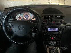 Usata 2003 Mercedes 220 Avantgarde Tre volumi | 2500 €