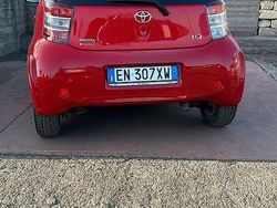 Rosso Usata 2012 Toyota iQ Due volumi | 7000 € (Buon prezzo)