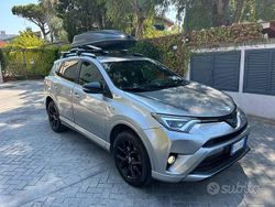 Grigio Usata 2018 Toyota RAV4 Hybrid SUV | 15.500 €