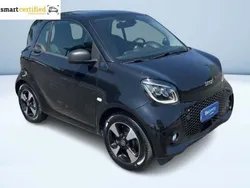Nero pastello Usata 2023 Smart ForTwo Electric Drive Passion Tre volumi | 15.500 € (Buon prezzo)