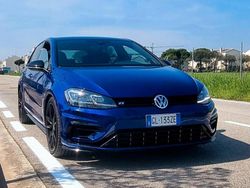 Blu/azzurro Usata 2017 VW Golf VII R Tre volumi | 29.400 € (Molto cara)