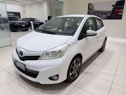 Bianco Usata 2014 Toyota Yaris Active Tre volumi | 6900 € (Ottimo prezzo)