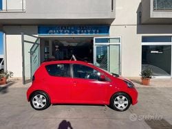 Rosso Usata 2009 Toyota Aygo Due volumi | 4500 € (Buon prezzo)