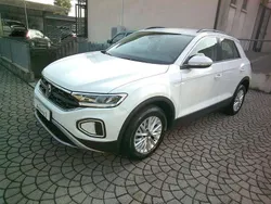 Bianco Usata 2023 VW T-Roc Life SUV | 21.500 € (Buon prezzo)