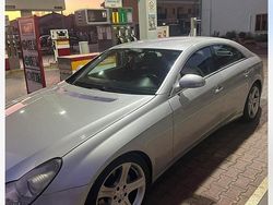 Grigio Usata 2007 Mercedes CLS320 Tre volumi | 6500 €