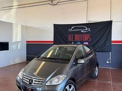 Grigio Usata 2011 Mercedes A160 Executive Tre volumi | 3990 € (Buon prezzo)